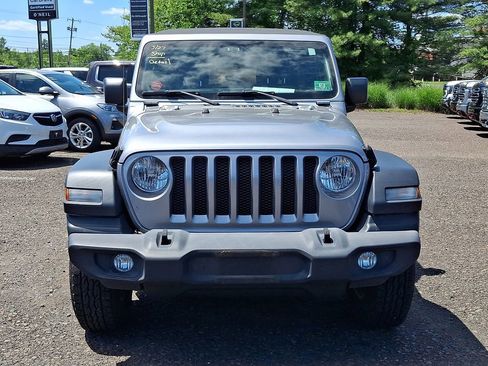 Used 2018 Jeep Wrangler Unlimited Sport S AWD/4WD image 2