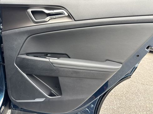 New 2025 Kia Sportage EX w/ EX Premium Package image 16