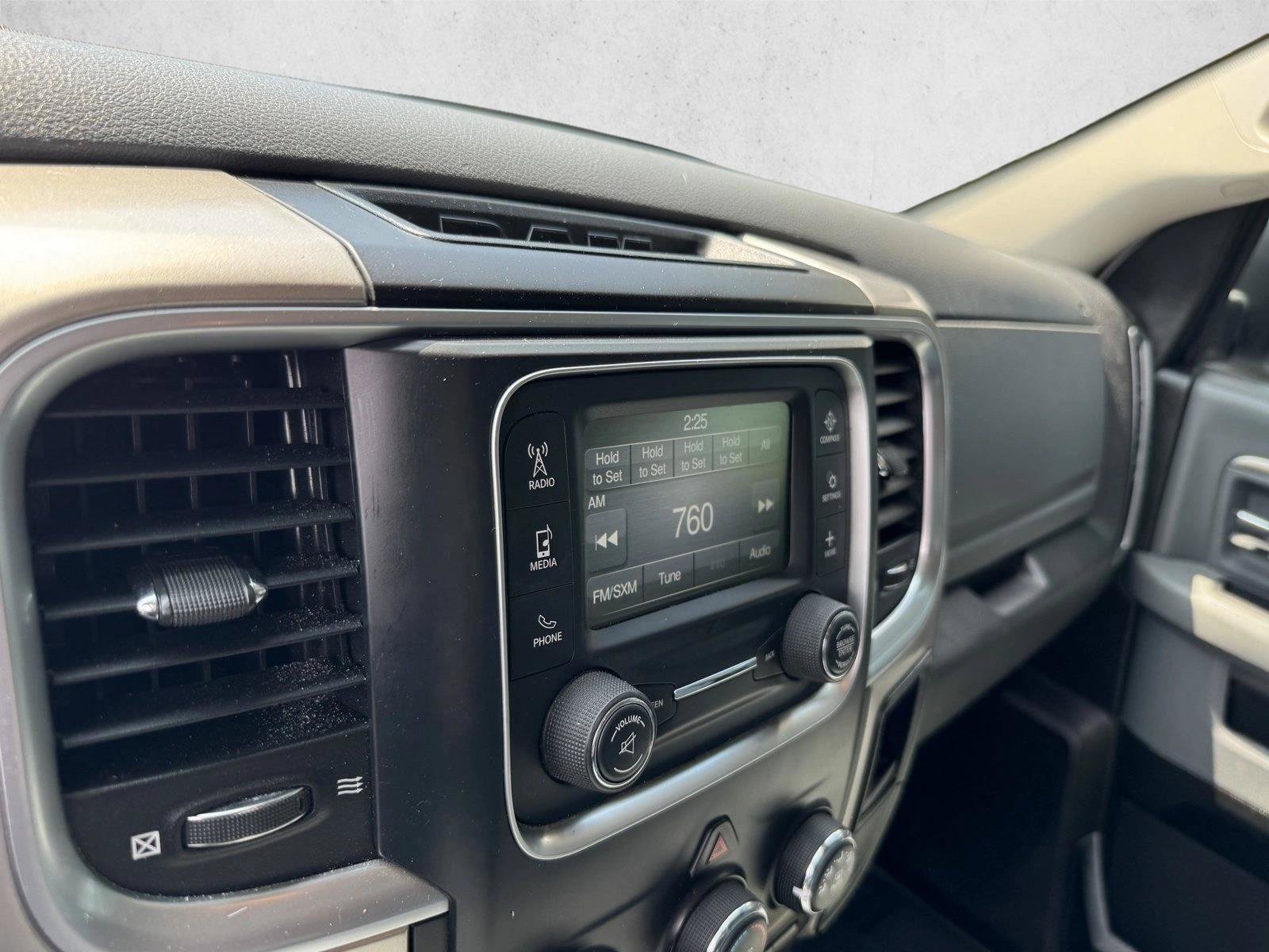 Used 2019 RAM 1500 Classic SLT AWD/4WD image 13