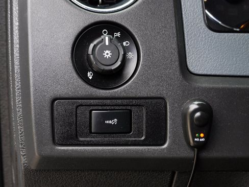 Used 2013 Ford F150 XLT w/ Luxury Equipment Group AWD/4WD image 19