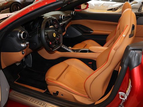 Certified 2022 Ferrari Portofino M RWD image 4