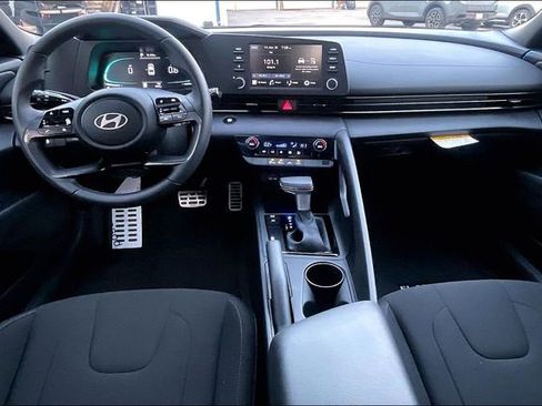 Certified 2026 Hyundai Elantra Sport FWD image 5