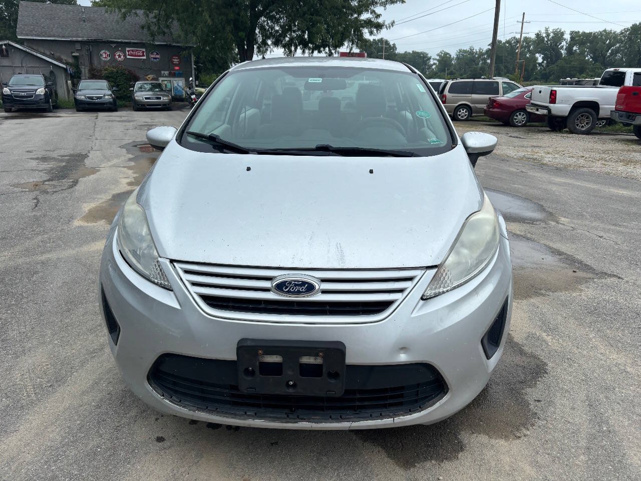 Used 2013 Ford Fiesta S FWD image 4