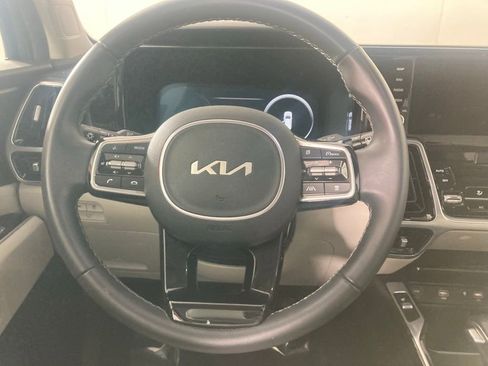 Certified 2023 Kia Sorento SX image 7
