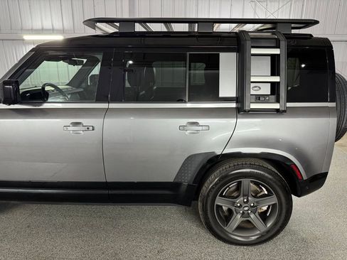 Used 2022 Land Rover Defender 110 X-Dynamic SE image 15
