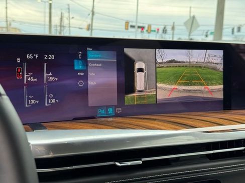 New 2026 Cadillac Escalade Platinum Luxury image 32