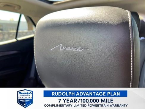 Used 2021 Buick Envision Avenir w/ Technology Package II FWD image 13