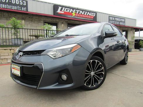 Used 2015 Toyota Corolla S FWD image 1