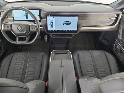 Used 2023 Rivian R1T Launch Edition image 27