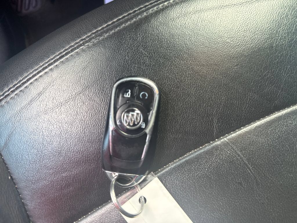 Used 2017 Buick Encore Essence FWD image 32