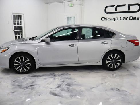 Used 2017 Nissan Altima 2.5 SV image 4