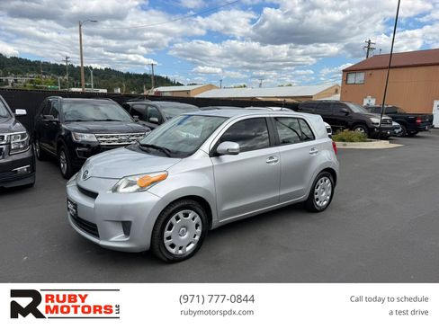 Used 2012 Scion xD FWD image 1