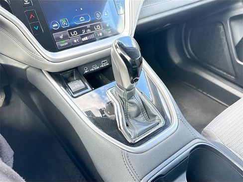 Used 2024 Subaru Outback Premium image 16