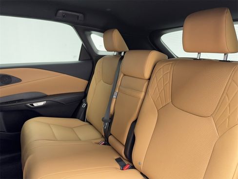 Used 2025 Lexus RX 350 Premium image 39