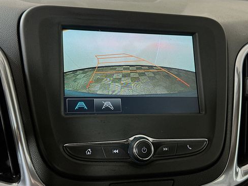 Used 2018 Chevrolet Equinox LS image 13