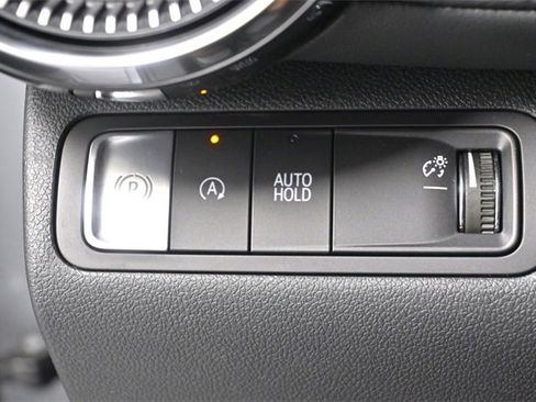 New 2026 Chevrolet Equinox LT w/ Convenience Package II image 16