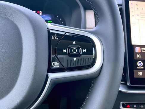New 2026 Volvo XC90 T8 Plus w/ Protection Package AWD/4WD image 18