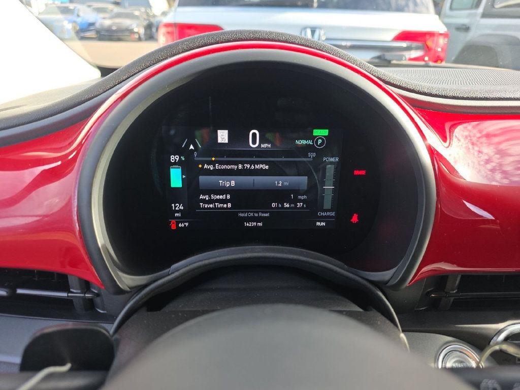 Used 2024 FIAT 500 e (RED) FWD image 3