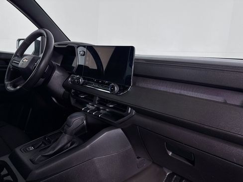 Used 2023 Chevrolet Colorado W/T image 29