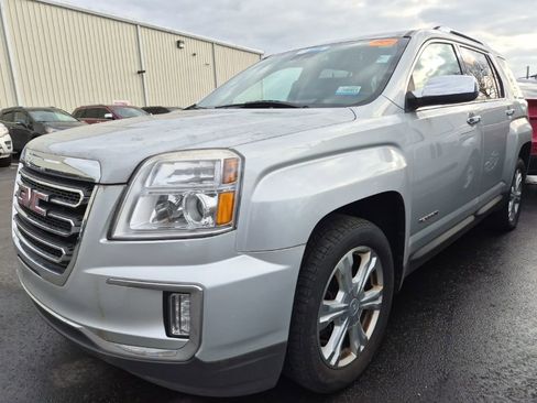 Used 2017 GMC Terrain SLT w/ Open Road Package image 2
