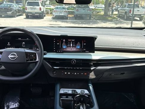 Used 2025 Nissan Murano Platinum w/ Cargo Package AWD/4WD image 13
