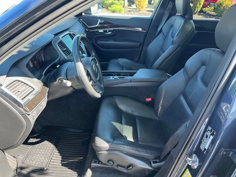 Used 2019 Volvo XC90 T6 Momentum w/ Advanced Package AWD/4WD image 13
