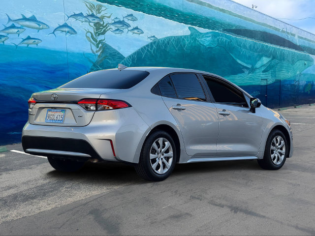 Used 2021 Toyota Corolla LE FWD image 4