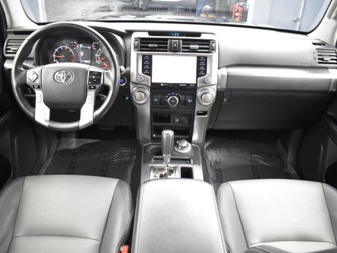 Used 2024 Toyota 4Runner SR5 Premium image 15