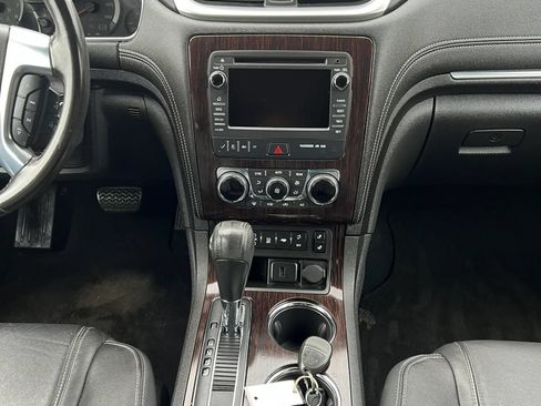 Used 2017 Chevrolet Traverse LT FWD image 13