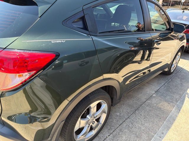 Used 2016 Honda HR-V LX image 4