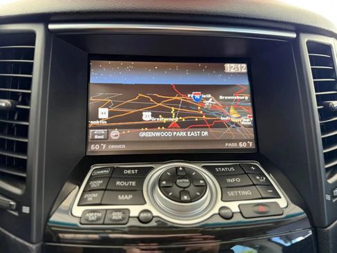 Used 2009 INFINITI FX35 AWD w/ Technology Pkg image 12
