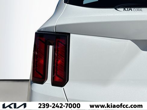 New 2026 Kia Sorento LX FWD image 9