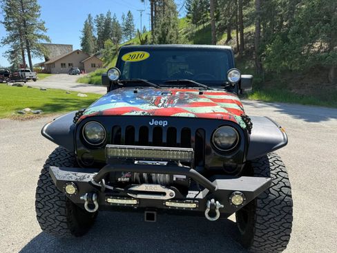 Used 2010 Jeep Wrangler Unlimited Rubicon AWD/4WD image 2