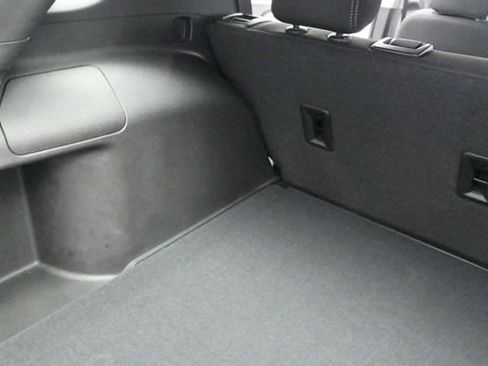 Used 2024 Chevrolet Equinox LS FWD image 26