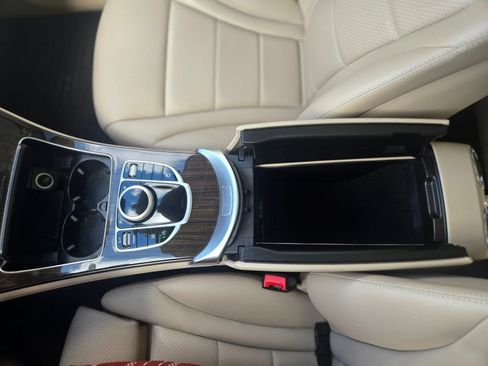 Used 2019 Mercedes-Benz GLC 300 4MATIC image 19