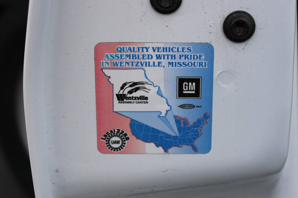 Used 2025 Chevrolet Express 3500 Extended w/ Driver Convenience Package RWD image 27