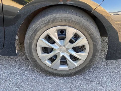 Used 2019 Toyota Corolla L FWD image 4