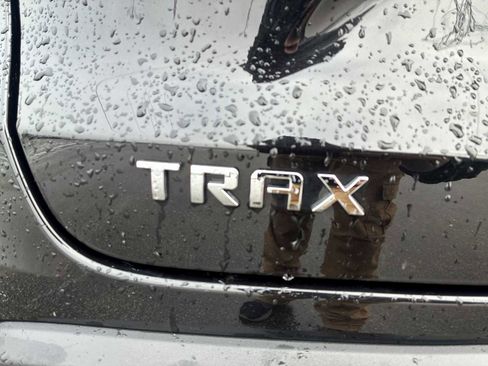 Certified 2024 Chevrolet Trax LT w/ Driver Confidence Package image 31