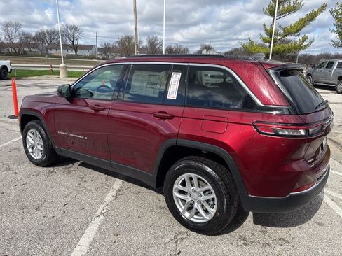 New 2026 Jeep Grand Cherokee Laredo X AWD/4WD image 19