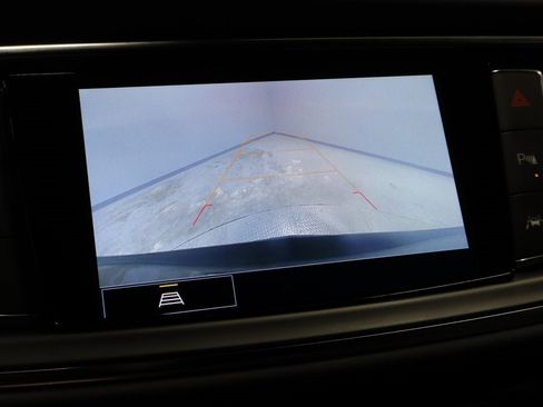 Used 2023 Buick Enclave Essence w/ Experience Buick Package image 4