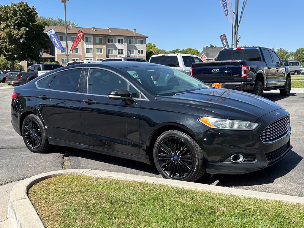 Used 2016 Ford Fusion SE w/ Equipment Group 202A AWD/4WD image 4