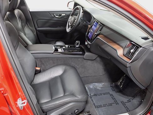 Used 2023 Volvo S60 T8 Plus AWD/4WD image 30