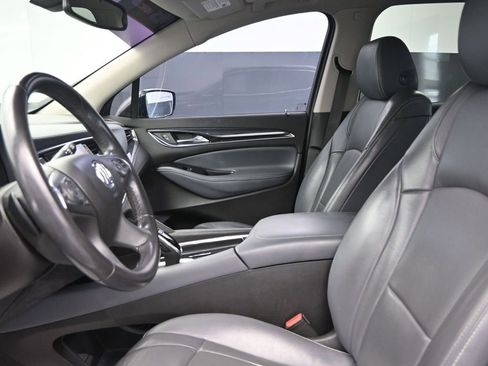 Used 2018 Buick Enclave Essence image 27