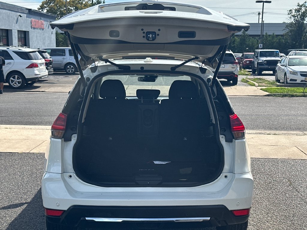 Used 2019 Nissan Rogue SV AWD/4WD image 18