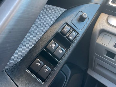 Used 2018 Subaru Forester 2.5i image 18