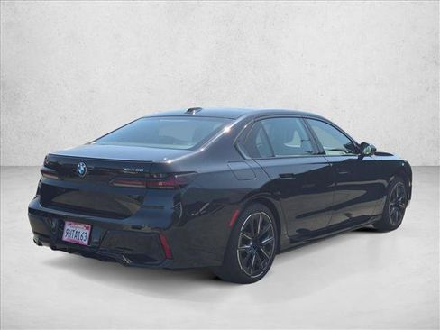 Certified 2023 BMW i7 xDrive60 AWD/4WD image 5