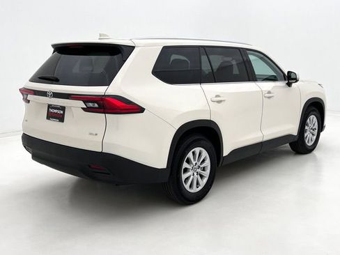 Used 2024 Toyota Grand Highlander AWD image 7