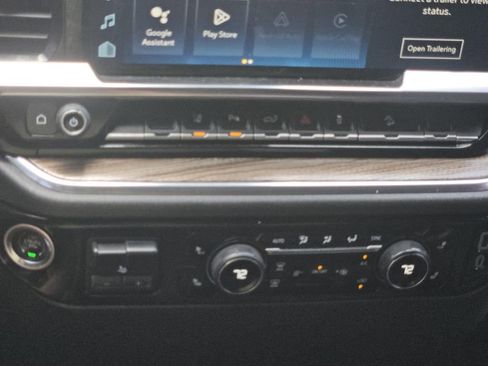 Used 2024 Chevrolet Silverado 2500 LT image 15