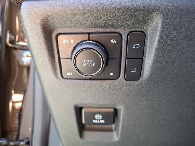 New 2027 Ford Expedition Platinum w/ Stealth Performance Package AWD/4WD image 17