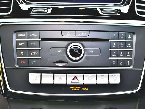 Used 2019 Mercedes-Benz GLS 450 4MATIC image 22